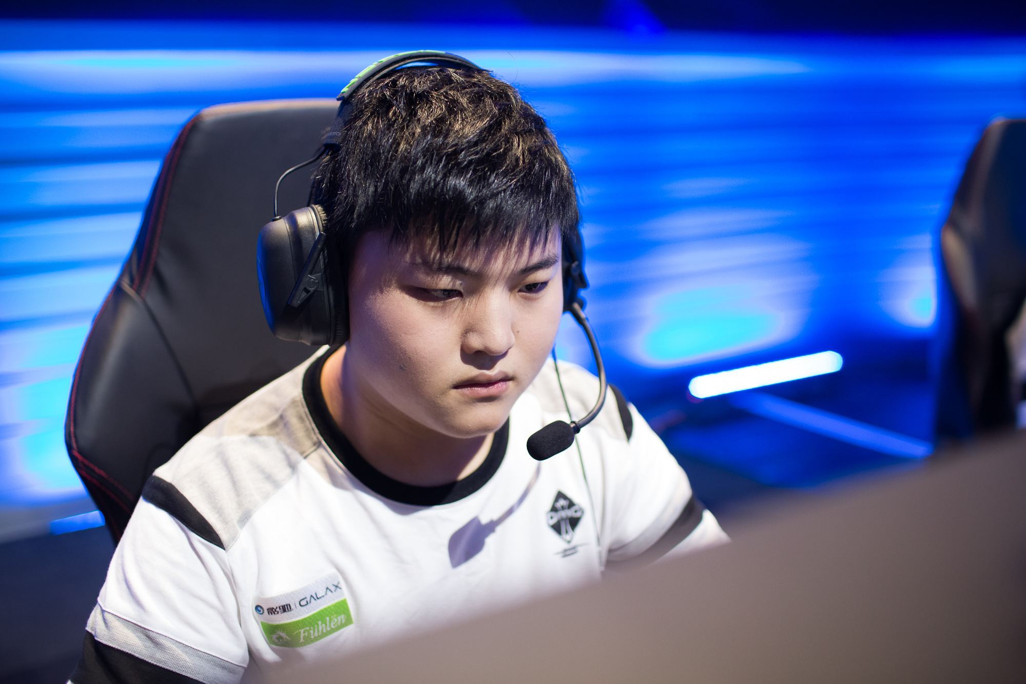 他通常作為 他通常作為